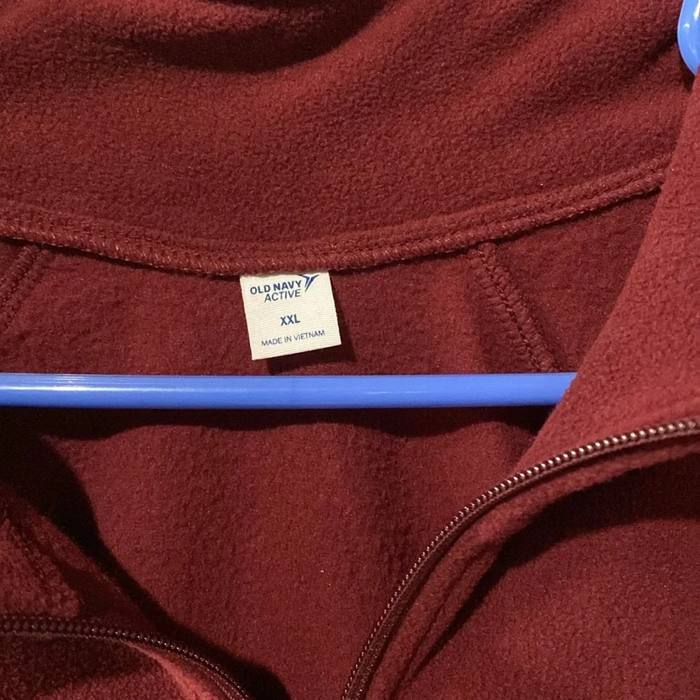 Maroon Old Navy active pullover - Picture 2 of 3